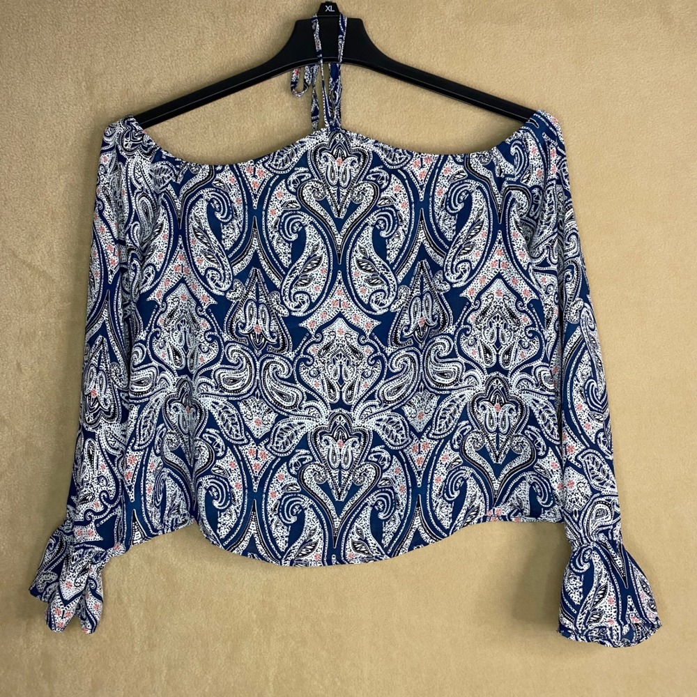 Cupcakes and Cashmere Halter Top Womens Small Blue Paisley Shoulder Boho EUC